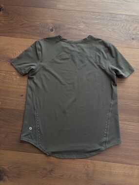 Lululemon Active Tee